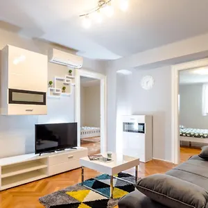 Klarina Apartment